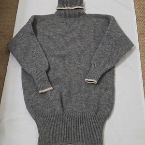 THEODORE VINTAGE WOOL SWEATER SIZE M